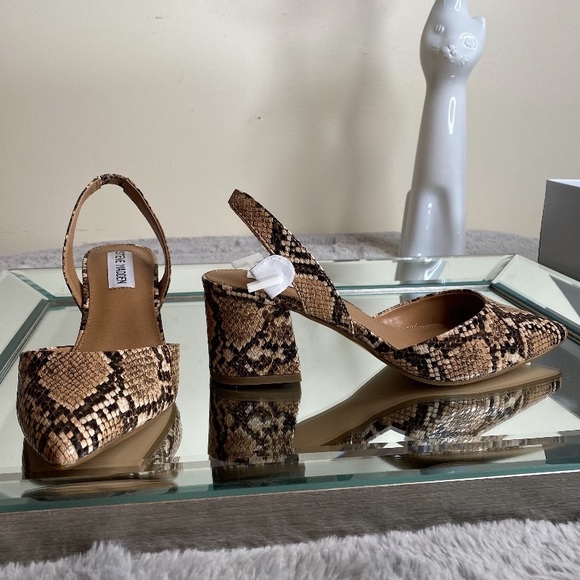 Steve Madden Shoes - Steve Madden snake print, block heel sling back